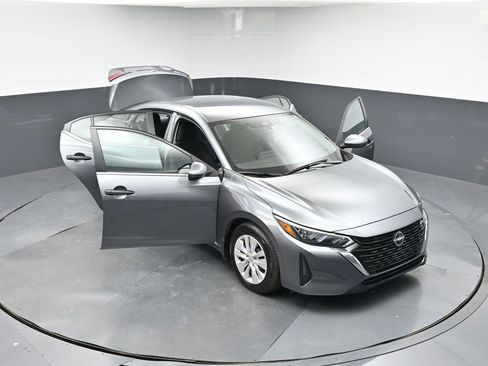 Used 2024 Nissan Sentra S image 50