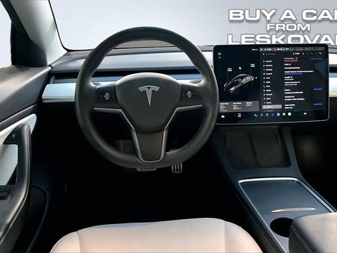 Used 2021 Tesla Model 3 Performance image 5