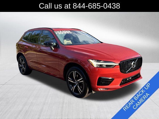 Used 2021 Volvo XC60 T5 R-Design w/ Advanced Package AWD/4WD image 4