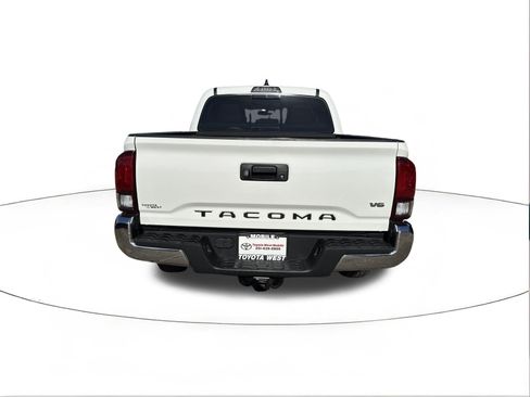 Used 2023 Toyota Tacoma SR5 RWD image 4