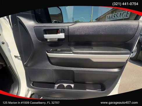 Used 2015 Toyota Tundra SR5 w/ SR5 Upgrade Package image 41