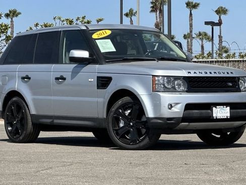 Used 2011 Land Rover Range Rover Sport Supercharged AWD/4WD image 2