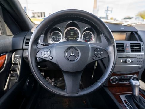 Used 2011 Mercedes-Benz C 300 4MATIC Sedan image 24