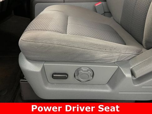 Used 2013 Ford F150 XLT w/ XLT Chrome Pkg image 6