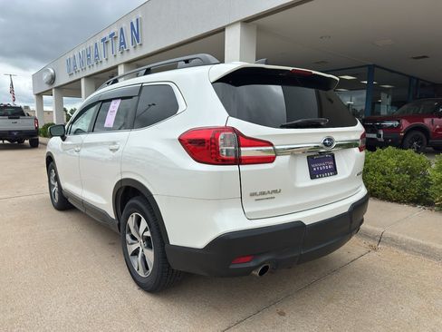 Used 2022 Subaru Ascent Premium AWD/4WD image 11
