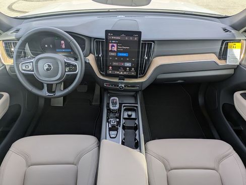 New 2026 Volvo XC60 T8 Core AWD/4WD image 18