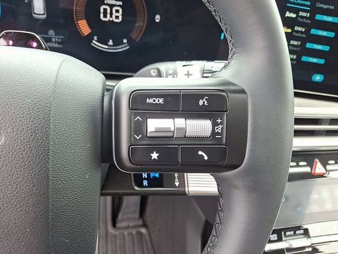 Used 2025 Hyundai Santa Fe XRT AWD/4WD image 24