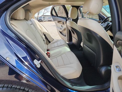 Used 2016 Mercedes-Benz C 300 4MATIC Sedan image 26