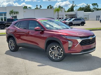 Used 2025 Chevrolet Trax LT