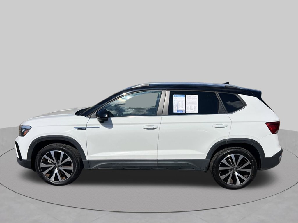 Certified 2023 Volkswagen Taos SE w/ Panoramic Sunroof Package FWD image 4