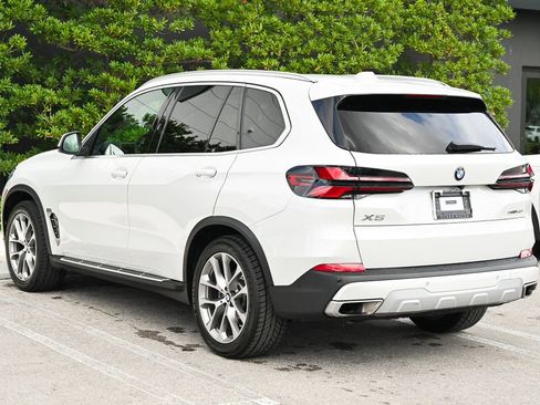 Used 2024 BMW X5 sDrive40i w/ Premium Package RWD image 6