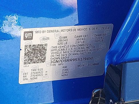 Used 2025 Chevrolet Equinox EV RS AWD/4WD image 39