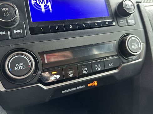 Used 2019 Honda Civic Sport image 17