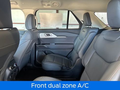 New 2026 Ford Explorer Active RWD image 15