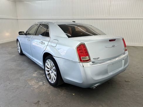Used 2013 Chrysler 300 Motown image 7