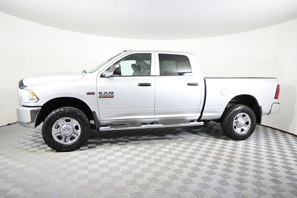 Used 2014 RAM 3500 Tradesman w/ Chrome Appearance Group AWD/4WD image 2