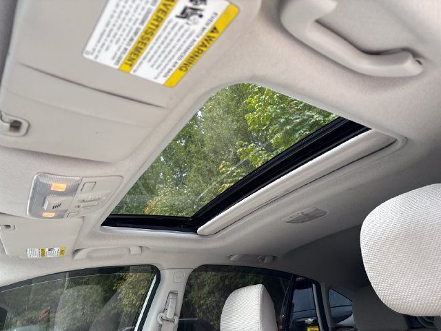Used 2014 Subaru Crosstrek 2.0i Premium w/ Moonroof Package AWD/4WD image 23