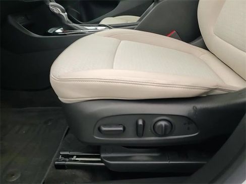 Used 2022 Buick Encore GX Select image 14