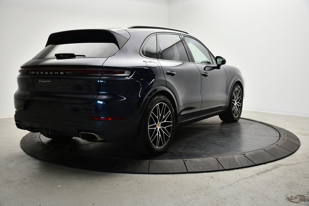 Certified 2025 Porsche Cayenne AWD/4WD image 7