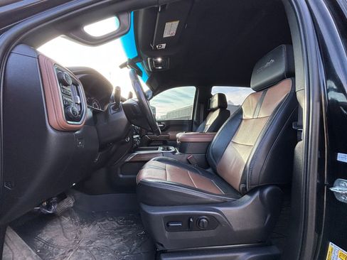 Used 2021 Chevrolet Silverado 3500 High Country image 5