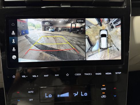 Used 2023 Hyundai Tucson Limited FWD image 11