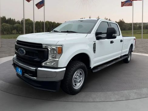 Used 2022 Ford F250 XL w/ Power Equipment Group AWD/4WD image 1