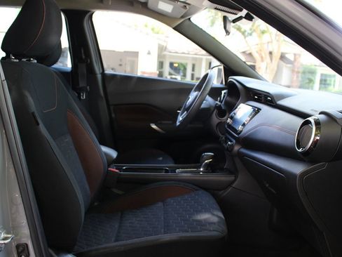 Used 2023 Nissan Kicks SR FWD image 18