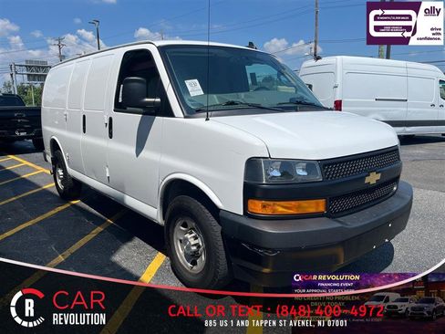 Used 2020 Chevrolet Express 2500 RWD image 1