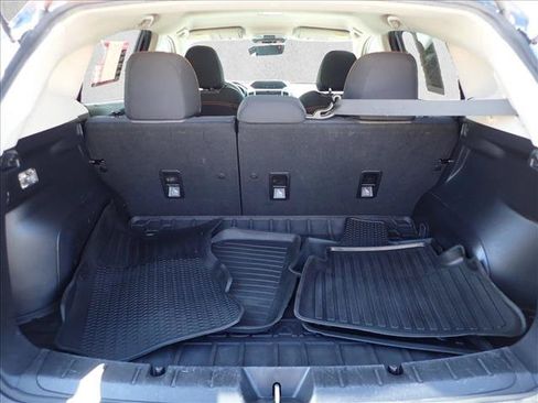 Used 2018 Subaru Crosstrek 2.0i Premium AWD/4WD image 8