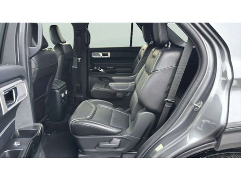 Used 2022 Ford Explorer ST w/ Equipment Group 401A image 12