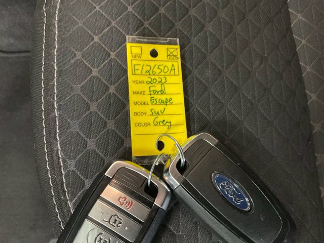 Used 2023 Ford Escape Active AWD/4WD image 19