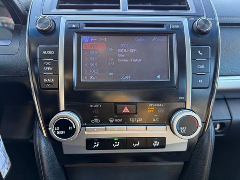 Used 2013 Toyota Camry SE image 26