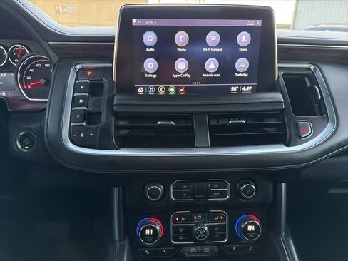 Used 2021 Chevrolet Suburban Z71 w/ Z71 Signature Package image 25