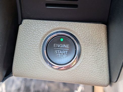 Used 2020 Ford F150 Lariat AWD/4WD image 31