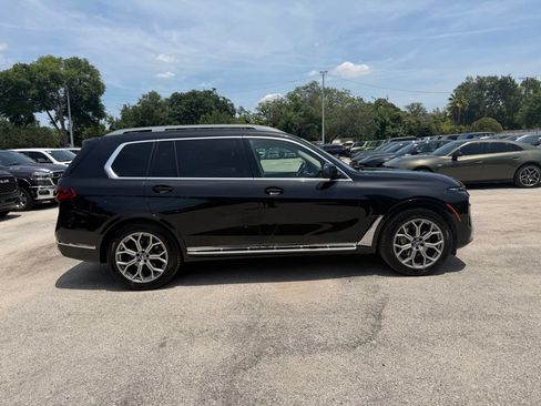 Used 2023 BMW X7 xDrive40i AWD/4WD image 7
