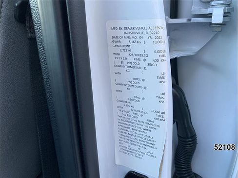 Used 2023 Ford F550 Crew Cab w/ XL Chrome Package image 15