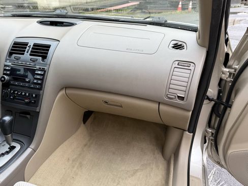 Used 2003 Nissan Maxima SE FWD image 63
