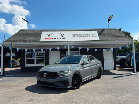 Used 2019 Volkswagen Jetta GLI FWD image 1