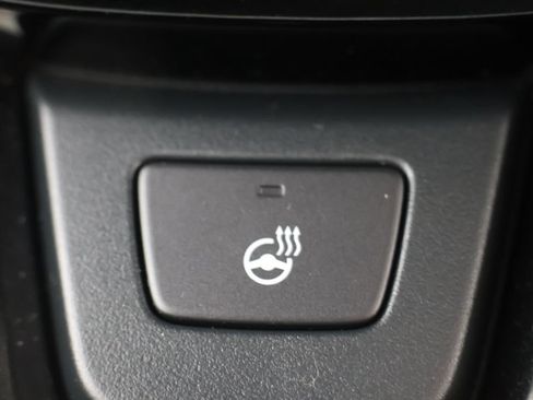 Used 2025 Honda Pilot Black Edition image 17