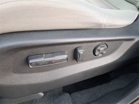 Certified 2022 Honda CR-V EX image 19