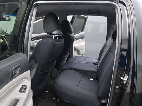 Used 2013 Toyota Tacoma 4x4 Double Cab w/ TRD Sport Pkg image 20