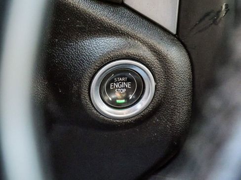 Used 2022 Chevrolet Silverado 2500 LT w/ Convenience Package image 25