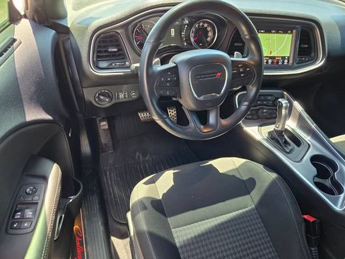 Certified 2017 Dodge Challenger R/T RWD image 15