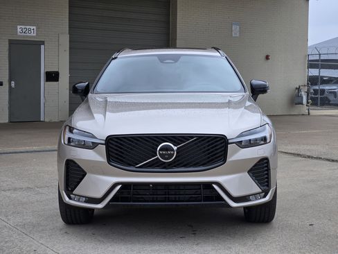 New 2026 Volvo XC60 B5 Plus w/ Protection Package Premier image 6