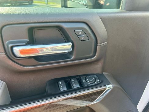 Used 2022 Chevrolet Silverado 3500 LT w/ Convenience Package AWD/4WD image 12