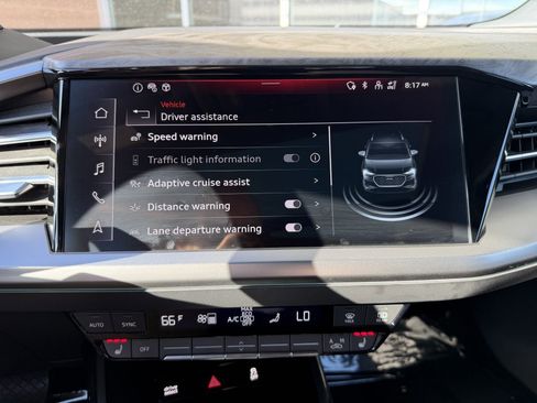 Used 2024 Audi Q4 e-tron Premium Plus w/ Premium Plus image 21