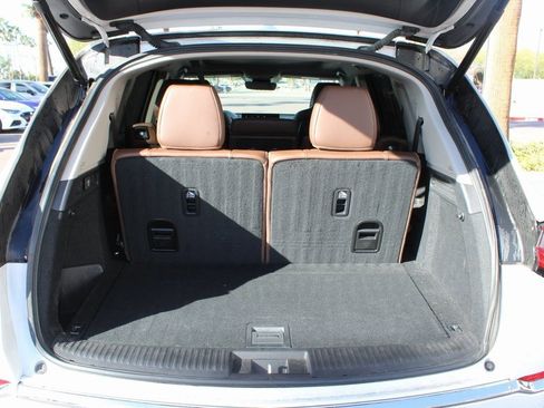 Used 2023 Acura MDX SH-AWD w/ Technology Package image 11