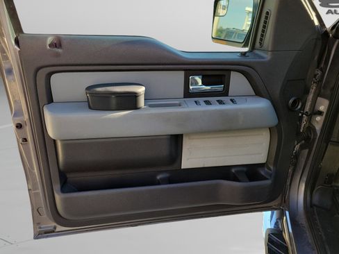 Used 2013 Ford F150 XLT w/ XLT Chrome Pkg image 28