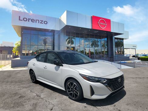 New 2025 Nissan Sentra SR w/ SR Premium Package image 3