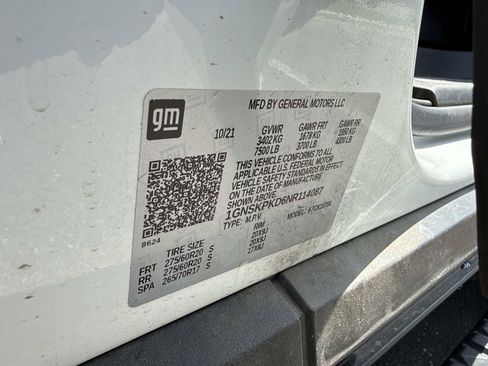 Used 2022 Chevrolet Tahoe Z71 w/ Luxury Package AWD/4WD image 37